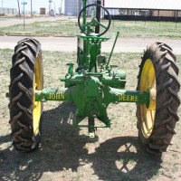 John Deere B