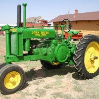 John Deere G