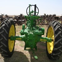 John Deere G