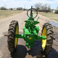 John Deere H